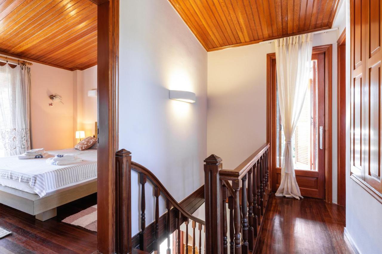 Luna Villa Private Beach Неа-Іраклія Екстер'єр фото